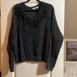 🖤 CATO LOOSE KNIT BLACK ON GREY SWEATER EMBROIDERED NECK BEAUTIFUL AND COMFY XL
